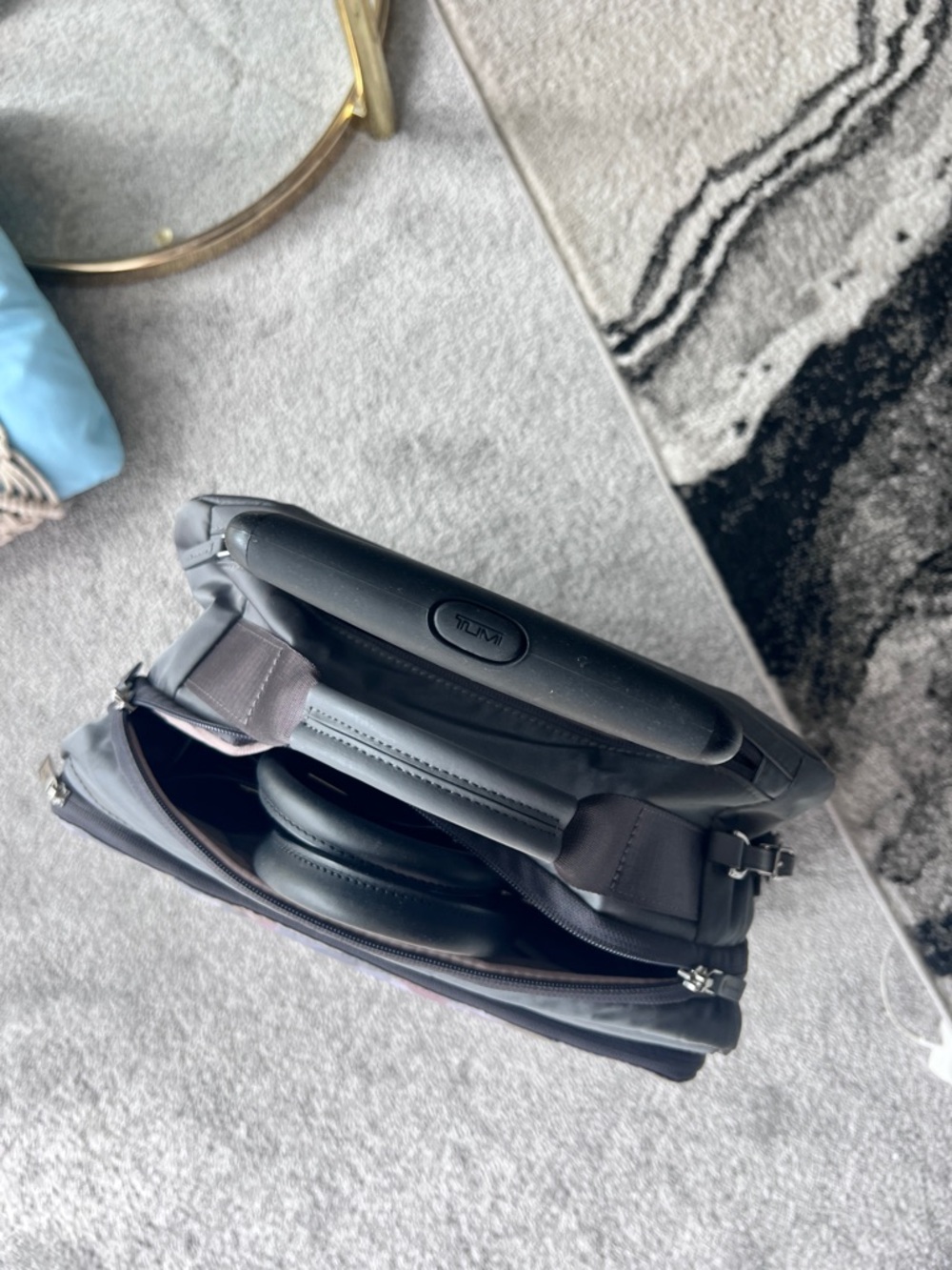 Quick sale! TUMI Rolling Carry-On Bag ✈️ Stylish, Practical (authentic!) - Picture 7 of 14